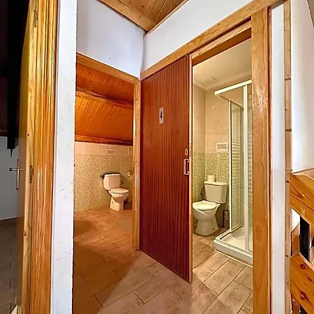 Valle De Arbas Hostal *