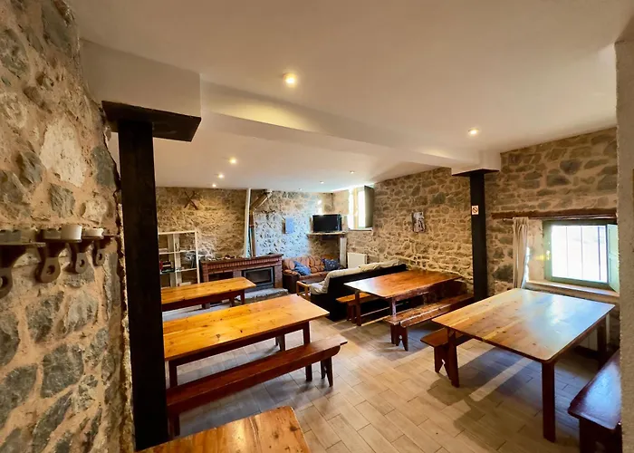 Valle De Arbas Auberge de jeunesse *